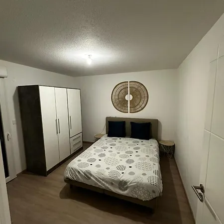 F2 Cosy Avec Jardin *