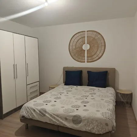 Apartment F2 Cosy Avec Jardin *